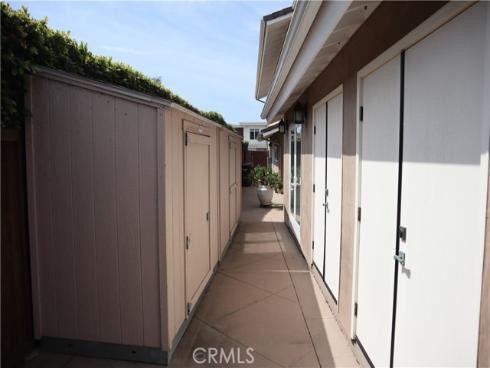 17132  Edgewater Lane  , Huntington Beach, CA