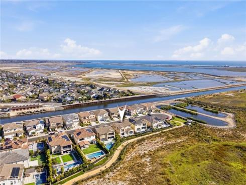 5201  Goldenrod Cir  , Huntington Beach, CA