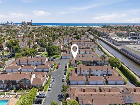 8141 Pennington Drive, Huntington Beach, CA