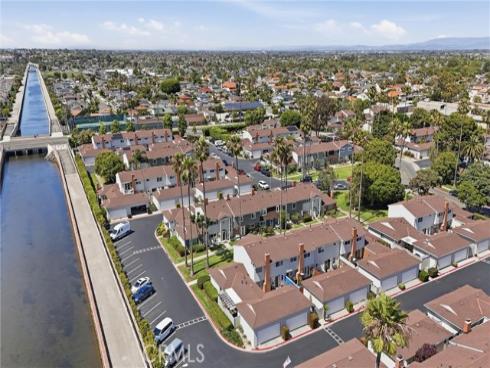 8141 Pennington Drive, Huntington Beach, CA