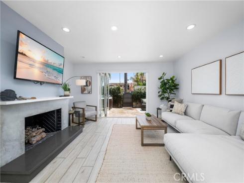 215  Knoxville   Avenue, Huntington Beach, CA