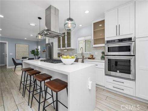 215  Knoxville   Avenue, Huntington Beach, CA