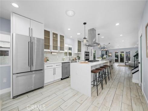 215  Knoxville   Avenue, Huntington Beach, CA