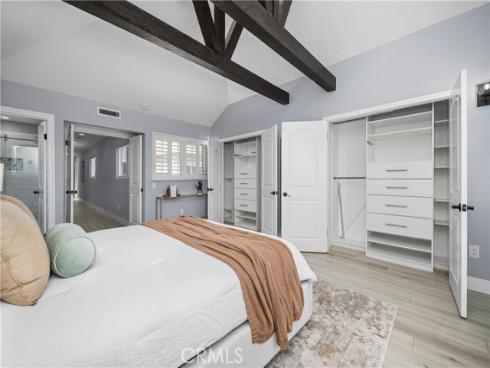 215  Knoxville   Avenue, Huntington Beach, CA