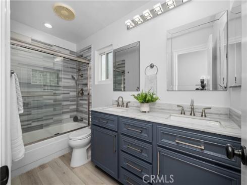 215  Knoxville   Avenue, Huntington Beach, CA
