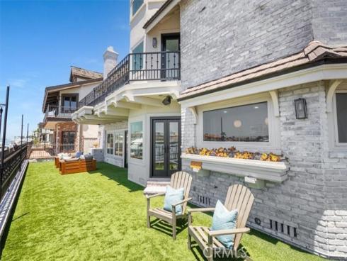 3342 Venture Drive, Huntington Beach, CA