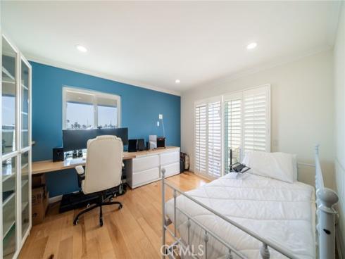 3262  Sparkler  , Huntington Beach, CA