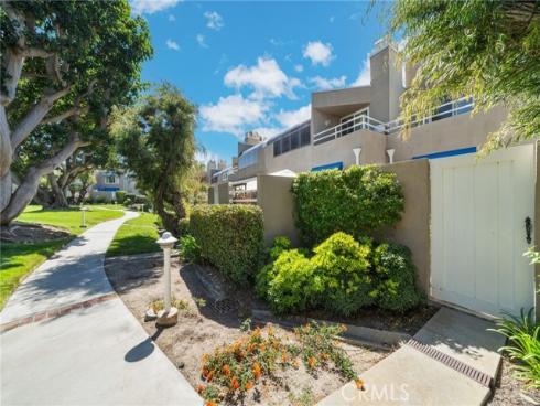 3262  Sparkler  , Huntington Beach, CA