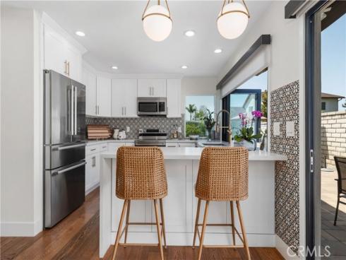 6562 Dohrn Circle, Huntington Beach, CA