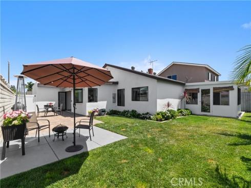 6562 Dohrn Circle, Huntington Beach, CA