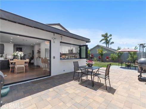 6562 Dohrn Circle, Huntington Beach, CA