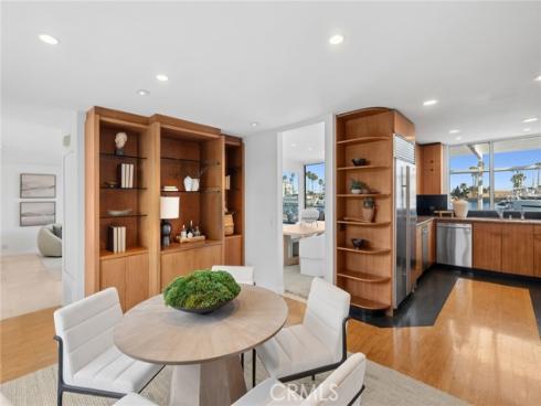 17033 Edgewater Lane, Huntington Beach, CA