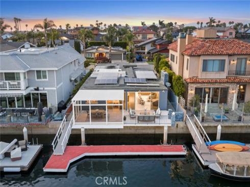 17033 Edgewater Lane, Huntington Beach, CA