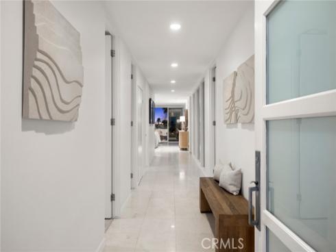 17033 Edgewater Lane, Huntington Beach, CA