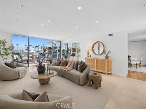 17033 Edgewater Lane, Huntington Beach, CA