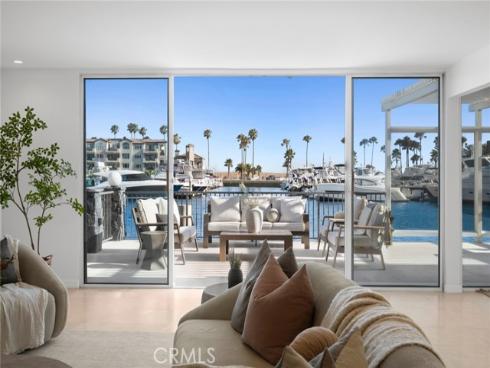 17033 Edgewater Lane, Huntington Beach, CA