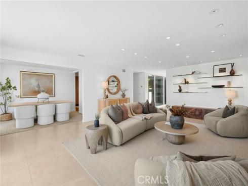 17033 Edgewater Lane, Huntington Beach, CA