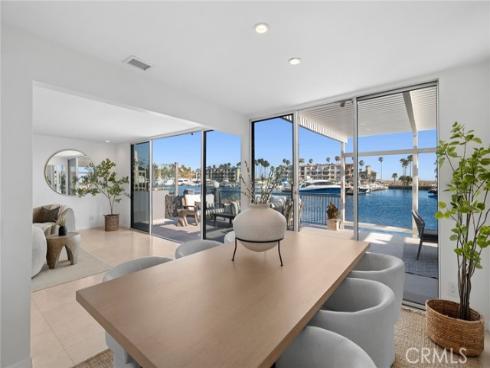 17033 Edgewater Lane, Huntington Beach, CA