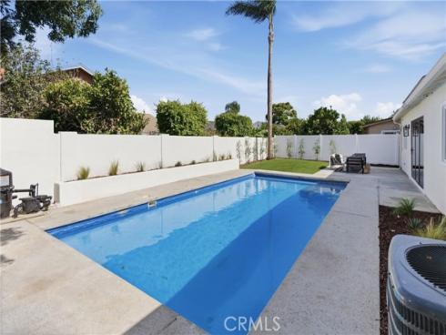 20682  Queens Park   Lane, Huntington Beach, CA