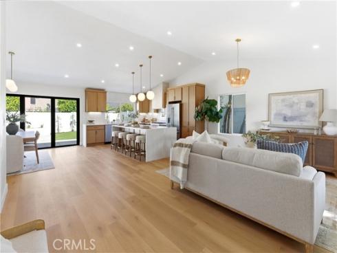 20682  Queens Park   Lane, Huntington Beach, CA