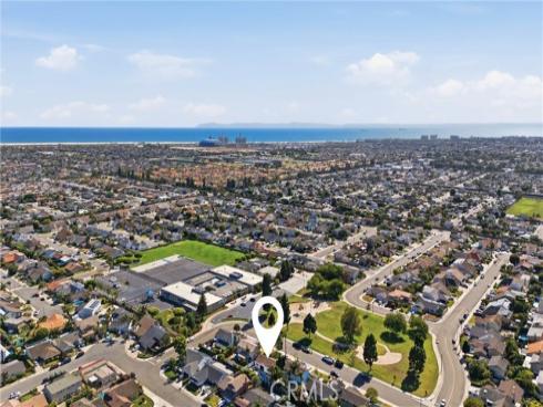 20682  Queens Park   Lane, Huntington Beach, CA