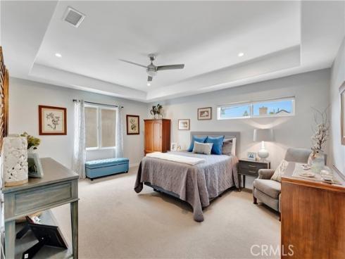 212 Hartford Avenue, Huntington Beach, CA