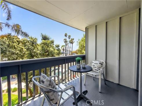17142 Pacific Coast 201 , Huntington Beach, CA