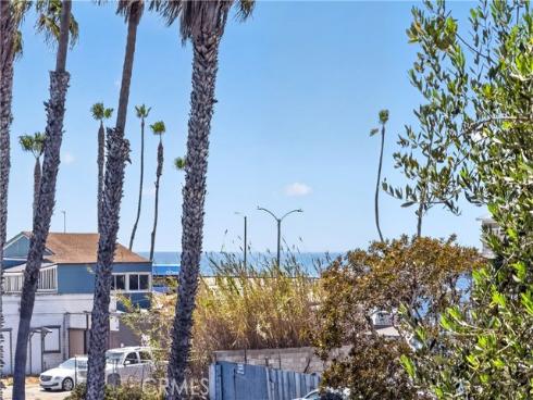 17142 Pacific Coast 201 , Huntington Beach, CA