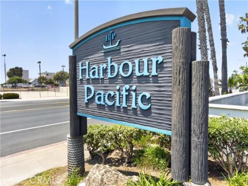 17142 Pacific Coast 201 , Huntington Beach, CA