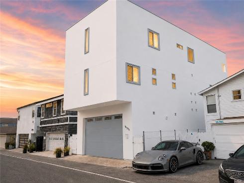 16785  Bayview   Drive, Huntington Beach, CA