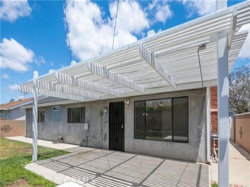 17081  Kampen   Lane, Huntington Beach, CA
