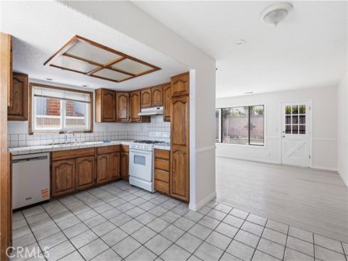 17081 Kampen Lane, Huntington Beach, CA