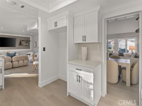 9882 Kings Canyon , Huntington Beach, CA