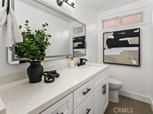 9882 Kings Canyon , Huntington Beach, CA
