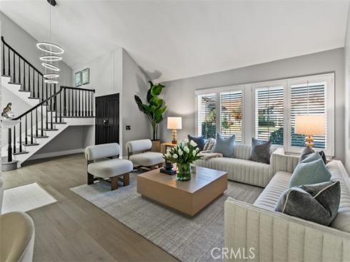 9882 Kings Canyon , Huntington Beach, CA