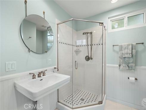 207 Memphis Avenue, Huntington Beach, CA