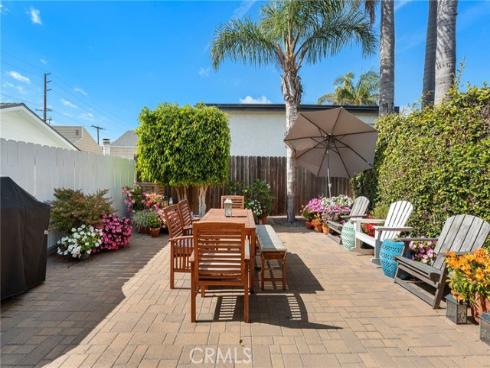 207 Memphis , Huntington Beach, CA