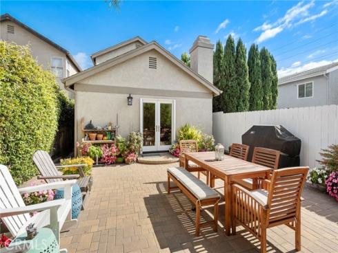 207 Memphis , Huntington Beach, CA