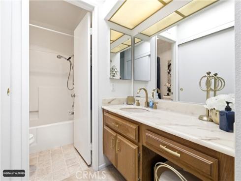 8932 Amador 1312A , Huntington Beach, CA