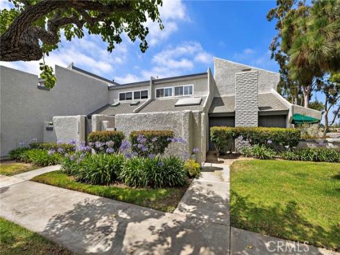 18692 Maplewood Cir