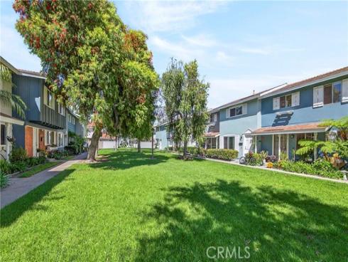 19847 Kingswood , Huntington Beach, CA
