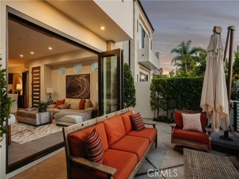 624 14th Street, Huntington Beach, CA