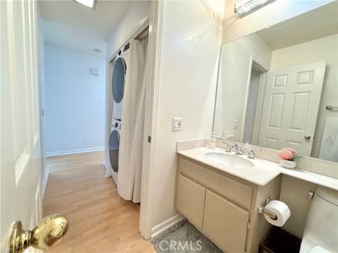 7402 Yellowtail Drive #204 204 Drive, Huntington Beach, CA