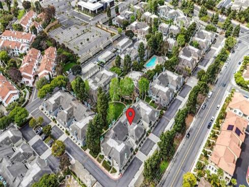 7402 Yellowtail Drive #204 204 Drive, Huntington Beach, CA