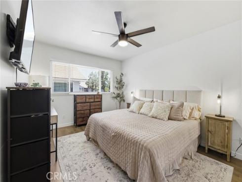 9717 Pettswood #6 Drive, Huntington Beach, CA