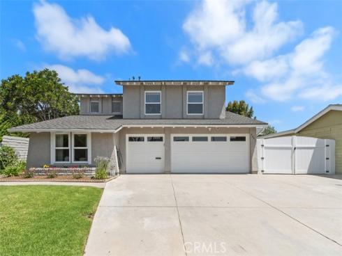 9001 Oceanwood Drive, Huntington Beach, CA