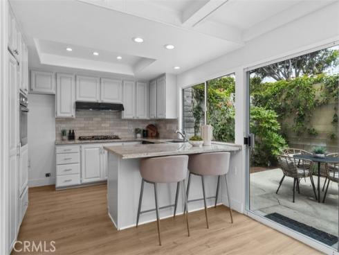 9001 Oceanwood Drive, Huntington Beach, CA
