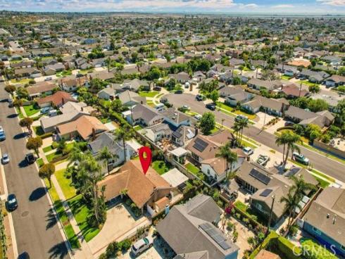 17711 Edwards , Huntington Beach, CA