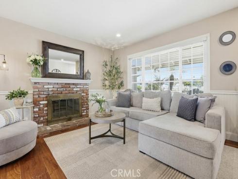 17711 Edwards , Huntington Beach, CA