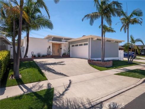 17391 Alta Vista Circle, Huntington Beach, CA